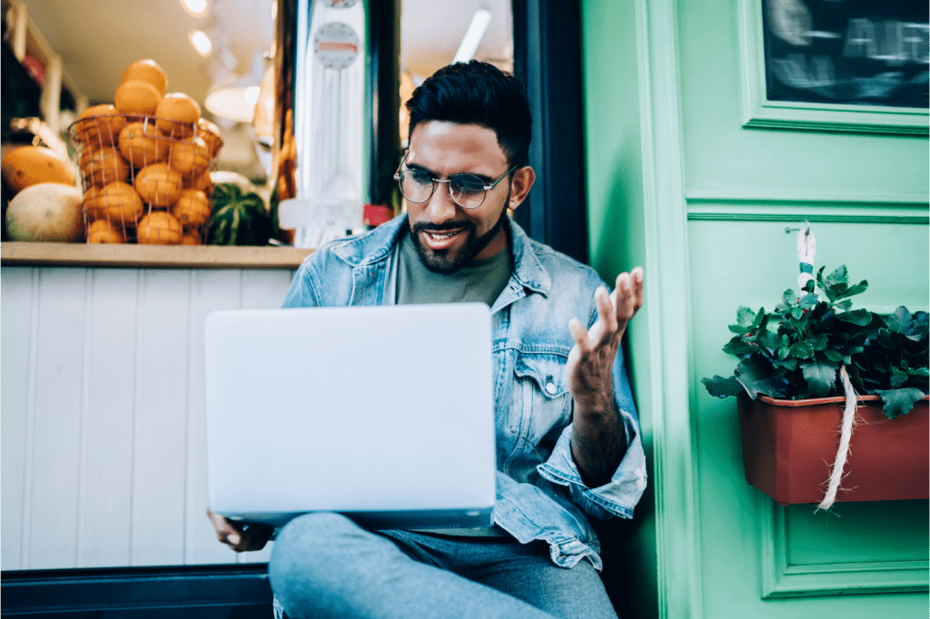 Handling Negative Reviews as a Freelancer Handling Negative Reviews as a Freelancer