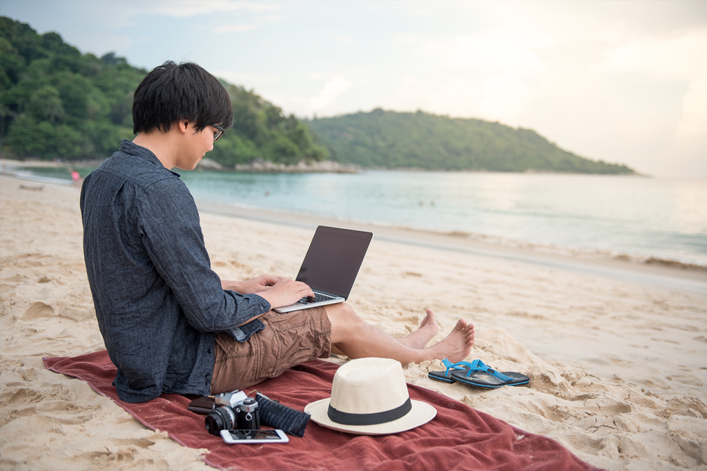 How to Remain a Digital Doyen as You Travel the World How to Remain a Digital Doyen as You Travel the World