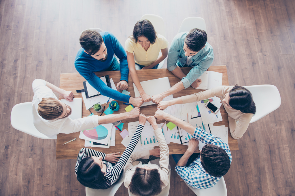 Freelancers: Why Not Join the Club? Freelancers: Why Not Join the Club? Freelancers: Why Not Join the Club?