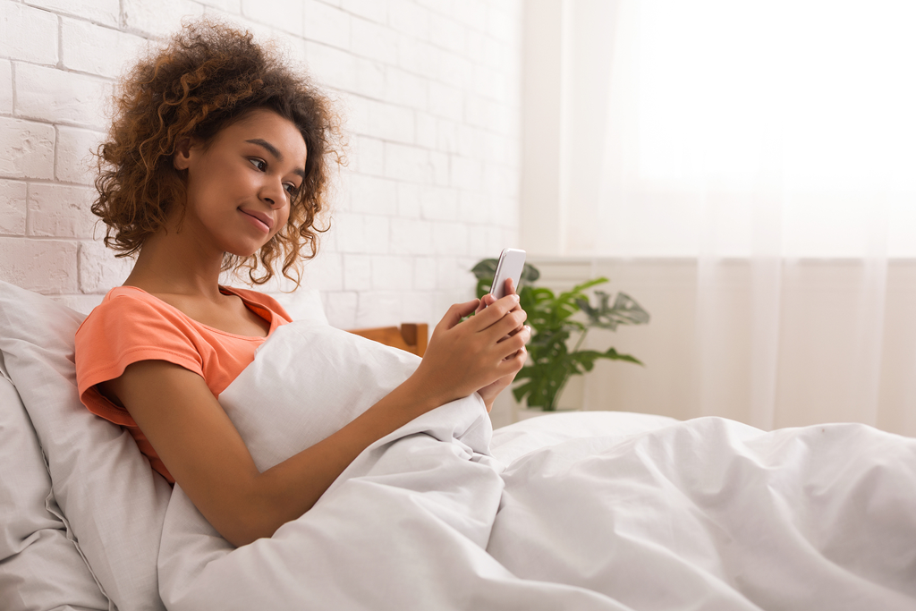 10 Things to Do Before Checking Your Phone in the Morning 10 Things to Do Before Checking Your Phone in the Morning