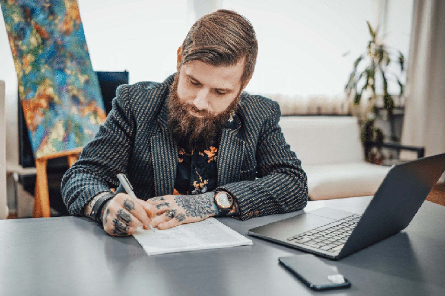 Writing freelancer contracts